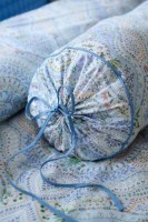 Perna decorativa Pip Studio Moon Flower Roll 22x70 Ligt Blue (332426) imaginea #3 — magazin online Desire.md
