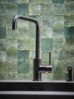 Смеситель для кухни Reginox Crystal Gun Metal II фото №3 — интернет-магазин Desire.md