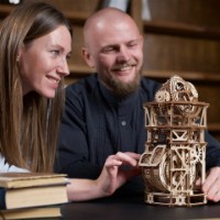 3D-puzzle UGears Astronomer Table Clock With Tourbillon (70162) imaginea #2 — magazin online Desire.md
