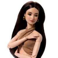 Păpușa Barbie Basics 06 (JJX25) imaginea #2 — magazin online Desire.md