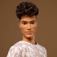 Păpușa Barbie Ken Basics 10 (JJX29) imaginea #3 — magazin online Desire.md