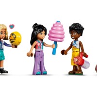 Set de construcție Lego Friends: Candy & Cupcake Ferris Wheel (42700) imaginea #9 — magazin online Desire.md