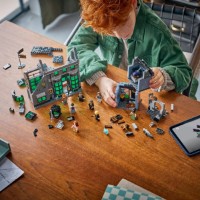 Set de construcție Lego Harry Potter: Knockturn Alley Wizarding Shops (76471) imaginea #8 — magazin online Desire.md