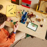 Set de construcție Lego Minecraft: Ghast Station (21597) imaginea #2 — magazin online Desire.md