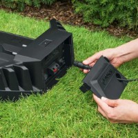 Maşina de tuns iarba cu acumulator Bosch Indego XS 300 imaginea #3 — magazin online Desire.md