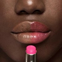 Balsam de buze Estee Lauder HydraPlump Lip Balm Raspberry Revival imaginea #3 — magazin online Desire.md