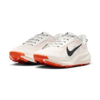 Adidași pentru dame Nike ACG Pegasus Trail Summit White/Phantom/Safety Orange/Black, s.40.5