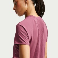 Tricou de dame Nike Swift Dri-Fit Pink Smoke, s.M imaginea #6 — magazin online Desire.md