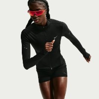 Jachetă de damă Nike Swift Dri-Fit Black, s.XS imaginea #2 — magazin online Desire.md