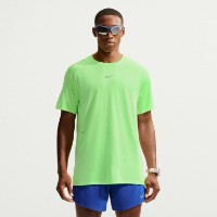 Tricou bărbătesc Nike Stride Aero-Fit Volt/Light Silver, s.XL