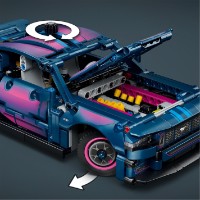 Set de construcție Lego Technic: Custom Garage Ford Mustang GT Car (42236) imaginea #4 — magazin online Desire.md