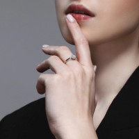 Inel din aur alb cu diamante Casa Bosco 1012130-3 2,24g s.18,5 imaginea #5 — magazin online Desire.md