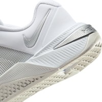 Adidași pentru dame Nike Metcon 10 White/Platinum Tint/Wolf Grey/Metallic Silver, s.39 imaginea #8 — magazin online Desire.md