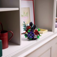 Set de construcție Lego Botanicals: Dark Flower Arrangement (11513) imaginea #5 — magazin online Desire.md