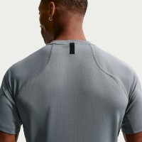 Tricou bărbătesc Nike Pro Training Dri-FIT Smoke Grey/Black, s.M imaginea #5 — magazin online Desire.md