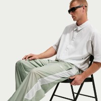 Pantaloni spotivi pentru bărbați Nike Windrunner Lightweight UV Jade Horizon/Barely Green/White, s.M imaginea #2 — magazin online Desire.md