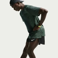 Tricou bărbătesc Nike Stride Aero-FIT Black/Light Green Spark/Reflective Silver, s.M imaginea #5 — magazin online Desire.md