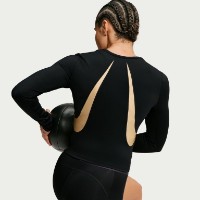 Hanorac damă Nike Pro Sculpt Keely Hodgkinson Dri-FIT  Black/Linen, s.L imaginea #5 — magazin online Desire.md