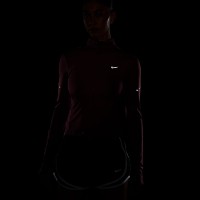 Женская ветровка Nike Swift Dri-FIT Pink Smoke, s.S фото №8 — интернет-магазин Desire.md