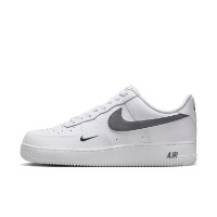 Ghete pentru bărbați Nike Air Force 1 07 White/Fir/Cool Grey, s.42.5 imaginea #2 — magazin online Desire.md