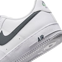 Ghete pentru bărbați Nike Air Force 1 07 White/Fir/Cool Grey, s.43 imaginea #7 — magazin online Desire.md
