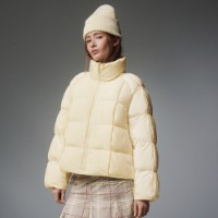 Женская куртка Puma T7 Pleat Puffer Buttercream, s.S фото №2 — интернет-магазин Desire.md