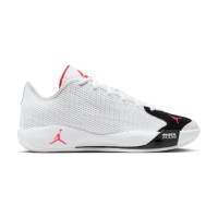 Adidași pentru bărbați Nike Jordan Luka 77 White/Black/Sail/Bright Crimson, s.43 imaginea #3 — magazin online Desire.md