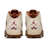 Кроссовки женские Nike Air Jordan OG Pale Ivory/Light British Tan/Muslin/Track Red, s.40.5 фото №5 — интернет-магазин Desire.md