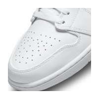Ghete pentru bărbați Nike Air Jordan 1 Low White, s.44 imaginea #6 — magazin online Desire.md