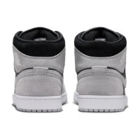Bocanci pentru bărbați Nike Air Jordan 1 Mid Light Smoke Grey/Black/White, s.43 imaginea #5 — magazin online Desire.md