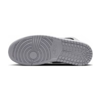 Bocanci pentru bărbați Nike Air Jordan 1 Mid Light Smoke Grey/Black/White, s.43 imaginea #8 — magazin online Desire.md