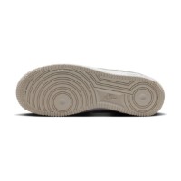 Ghete pentru dame Nike Air Force 1 07 Light Orewood Brown/White, s.37.5 imaginea #8 — magazin online Desire.md
