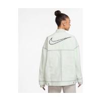 Geacă pentru dame Nike Sportswear Oversized Graphic Cargo Summit White/Black, s.M imaginea #2 — magazin online Desire.md