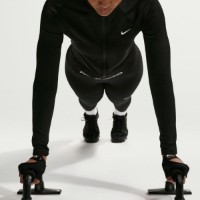 Женская толстовка Nike W Pro Seamless Dri-FIT Black/Summit White, s.S фото №5 — интернет-магазин Desire.md