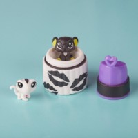 Figurine animale Hasbro Littlest Pet Shop Black N White (C1878)