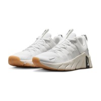 Adidași pentru dame Nike Free Metcon 7 Summit White/Metallic Silver/Anthracite, s.37.5 imaginea #1 — magazin online Desire.md