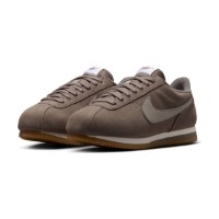 Adidași pentru dame Nike Cortez Suede Cave Stone/Sail/Gum Light Brown/Enigma Stone, s.37.5