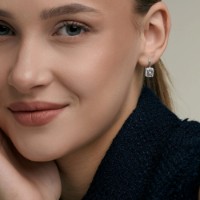 Cercei din aur alb cu diamante Diamant 1022610-3 3g imaginea #2 — magazin online Desire.md