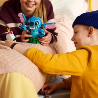 Set de construcție Lego Disney: Stitch & Scrump (43296) imaginea #2 — magazin online Desire.md