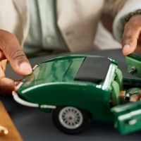 Set de construcție Lego Icons: Jaguar E-Type (11381) imaginea #3 — magazin online Desire.md