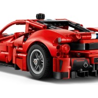 Set de construcție Lego Technic: Ferrari 488 Pista Car (42235) imaginea #4 — magazin online Desire.md