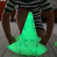 Set de construcție Magna-Tiles Glow Set 16pcs (18816) imaginea #5 — magazin online Desire.md