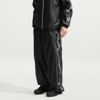 Мужские спортивные штаны Nike Sportswear Graphic Black/Light Smoke Grey/Safety Orange, s.M