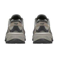 Кроссовки женские The North Face Hedgehog 06 Rvst Gore-Tex Anthracity Grey Cumulus Cloud, s.37.5 фото №2 — интернет-магазин Desire.md