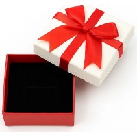 Подарочная коробка для украшений New World 7x7x3.5cm White/Red (757535-wr) фото №4 — интернет-магазин Desire.md