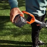 Motocoasă pe acumulator Husqvarna 215iL imaginea #2 — magazin online Desire.md