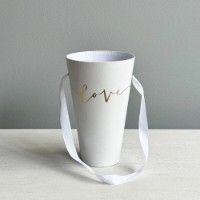 Cutie New World Vase Love White (W3869)