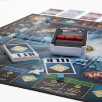 Настольная игра Hasbro Monopoly Ultimate Banking (B6677) фото №3 — интернет-магазин Desire.md