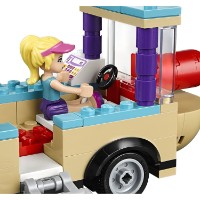 Конструктор Lego Friends: Amusement Park Hot Dog Van (41129) фото №4 — интернет-магазин Desire.md