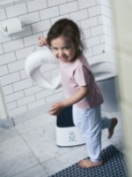 Детский горшок BabyBjorn Toilet Training Seat White (058025A) фото №4 — интернет-магазин Desire.md